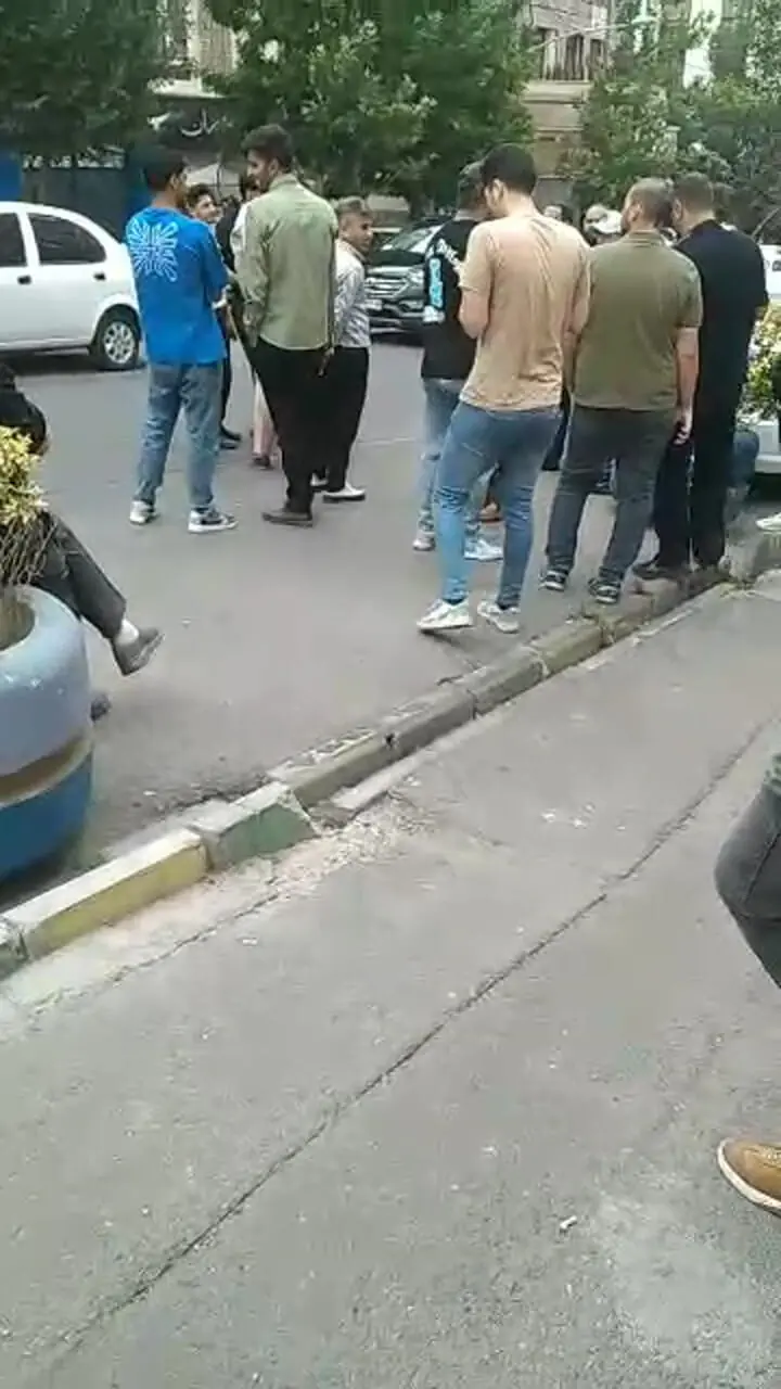 شروع تجمع استقلالی‌ها مقابل باشگاه