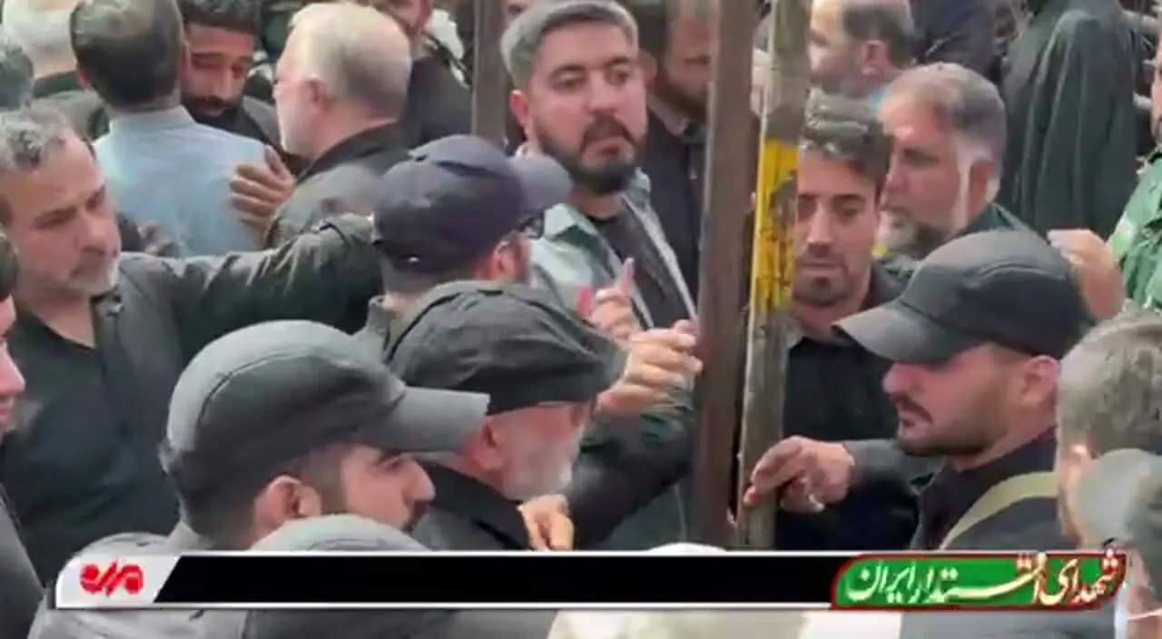 حضور ویژه سردار قاآنی و همسرش در مراسم تشییع پیکر شهیدان باقری و حاجی‌زاده