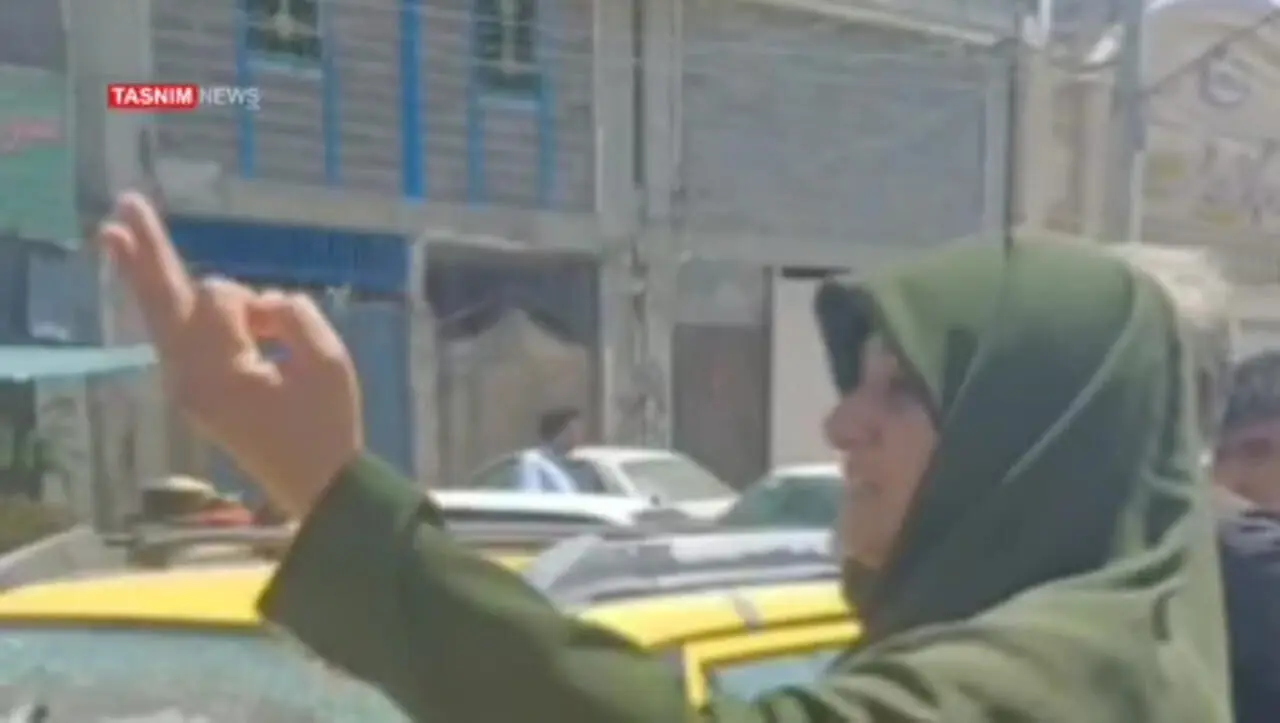 روایتی خانمی که از لحظات اولیه حمله تروریستی زاهدان در صحنه حادثه حضور داشت
