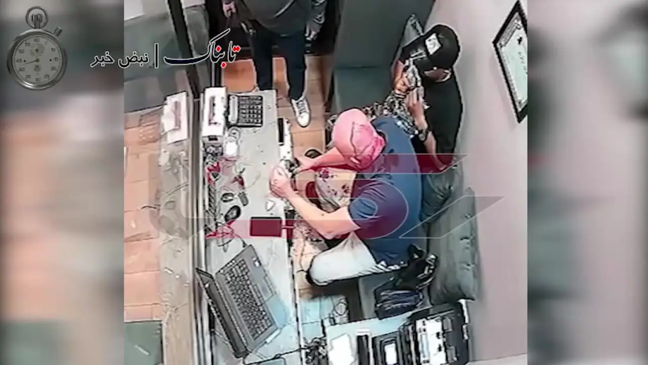 لحظات سرقت مسلحانه طلافروشی تجریش تهران