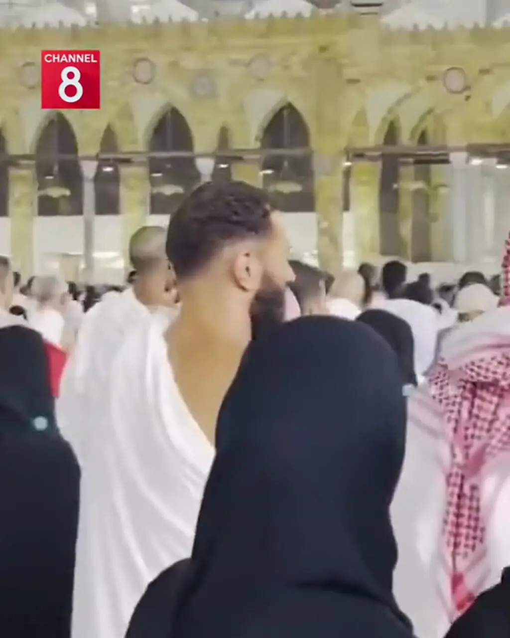 کریم بنزما حاجی شد