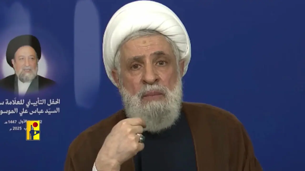 شیخ نعیم قاسم در لباس نظامی
