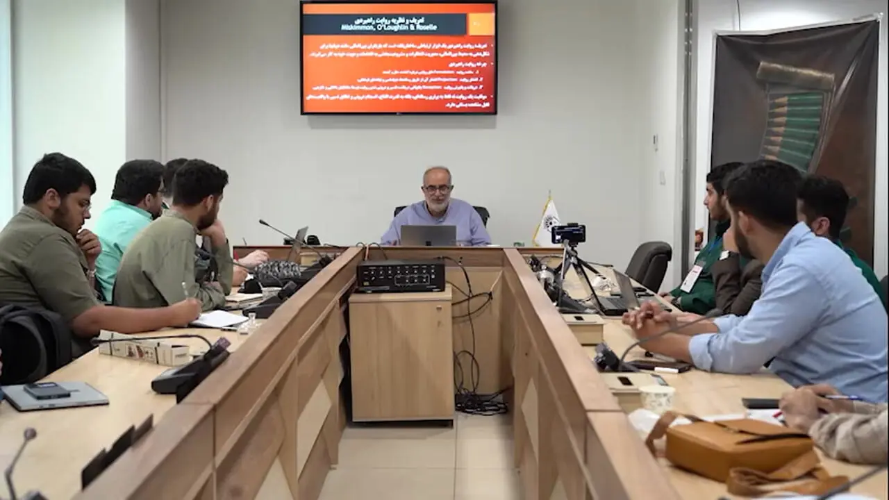 آشنا: شمخانی از ترور خود برای ملت قصه گفت!