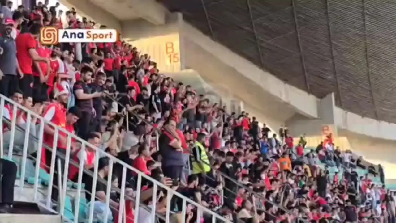 کنایه هواداران پرسپولیس به شکست پرگل استقلال