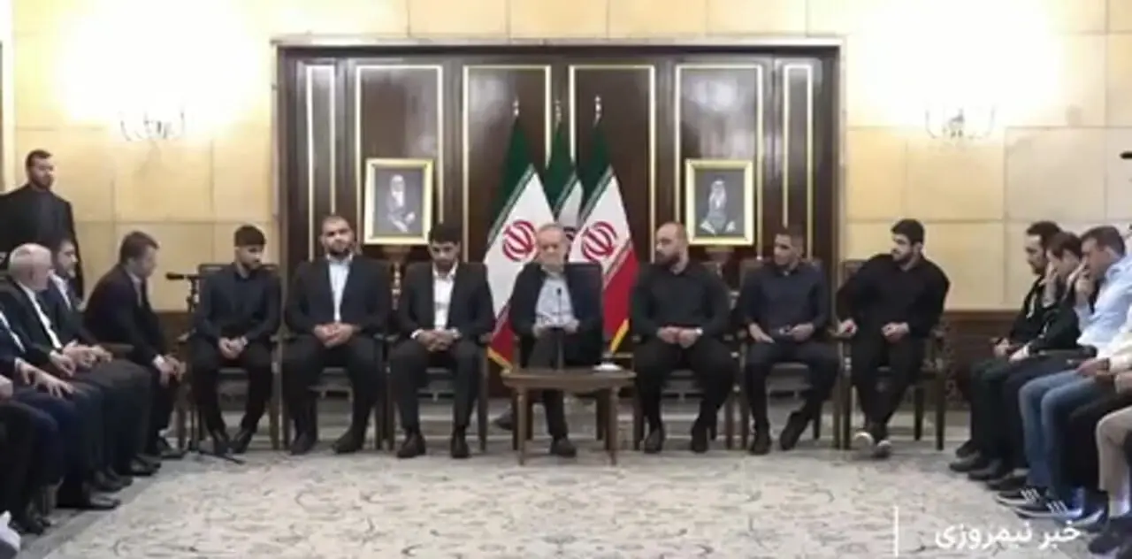 جمله مهم پزشکیان در دیدار با کشتی گیران که پر بازدید شد