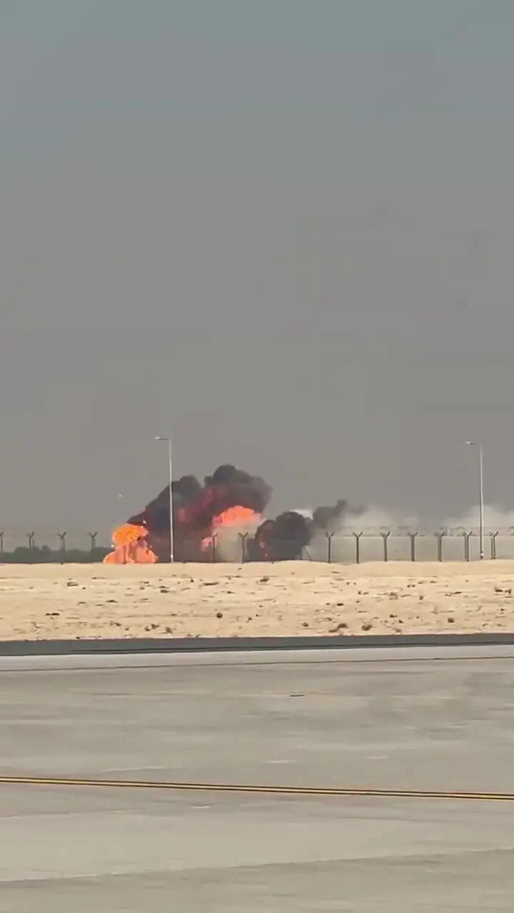 لحظه سقوط جنگنده هند در نمایشگاه هوایی دبی