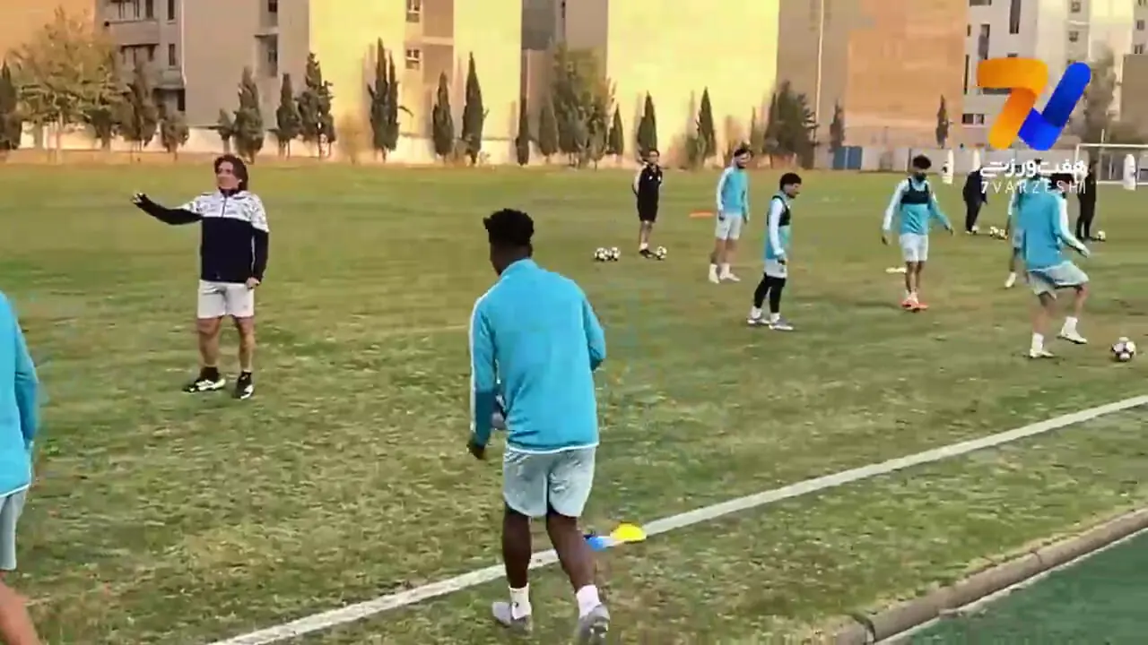 استقلالی ها هواداران را سکته داد