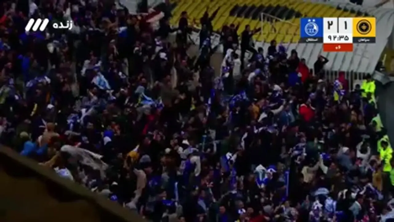 شادی گل جالب بازیکن استقلال پس از گل دوم به سپاهان