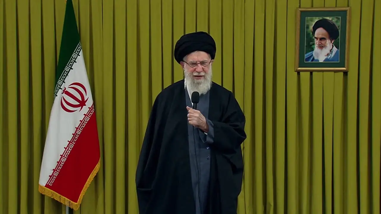 تشکر رهبر انقلاب از ملت ایران برای حضور میلیونی ملت بزرگ ایران در راهپیمایی یوم‌الله ۲۲ بهمن ۱۴۰۴